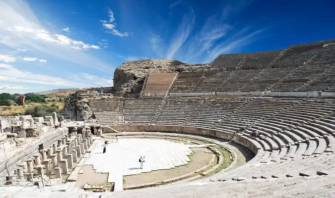 Éfeso e Halicarnasso (Atual Bodrum) foram duas das Sete Maravilhas do Mundo Antigo